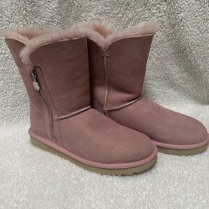 New UGG Bailey Zip Short Women's Boots In Seashell Pink Size 8